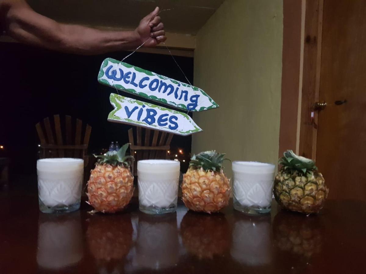 Welcoming Vibes Hotel Treasure Beach Luaran gambar